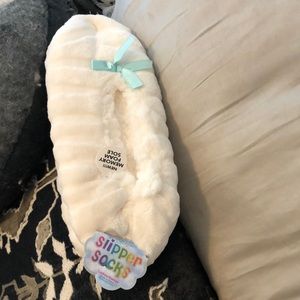 Memory foam slippers